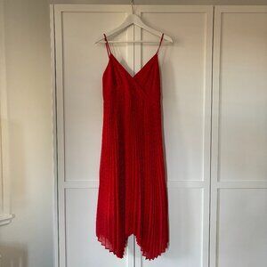 UNIQLO camisole pletted dress (size S) - perfect for xmas party